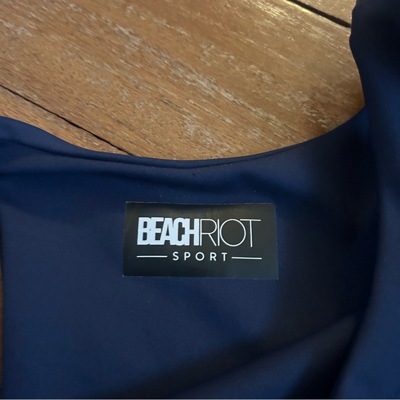 Beach Riot Sport Celestial Hi-Neck Crop Top Navy - Picture 6 of 9